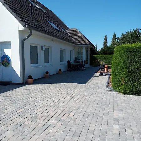 Modernes 21 m² Apartment modern, zentral Schortens Buitenkant foto